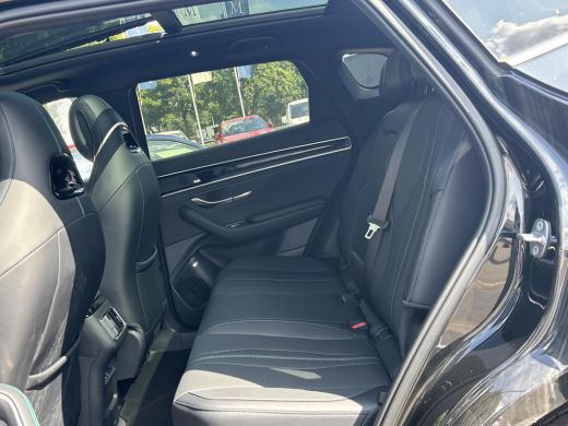 BYD SEAL U 1.5 DM-i FWD Comfort 26,6kWh VAN: &euro;41.900,- VOOR: &euro;37.440,- UW EINDEJAARSVOORDEEL: &euro;4.460,- | UNI... ActivLease financial lease