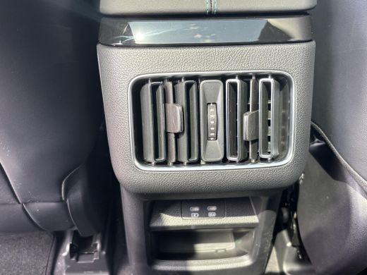 BYD SEAL U 1.5 DM-i FWD Comfort 26,6kWh VAN: &euro;41.900,- VOOR: &euro;37.440,- UW EINDEJAARSVOORDEEL: &euro;4.460,- | UNI... ActivLease financial lease