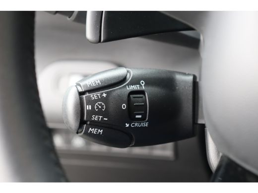 Citroën Berlingo Citroën 1.2 PURETECH 130PK SHINE AUTOMAAT / NAVI / CLIMA / LED / PDC / 17" LMV / CAMERA / KEYLESS... ActivLease financial lease