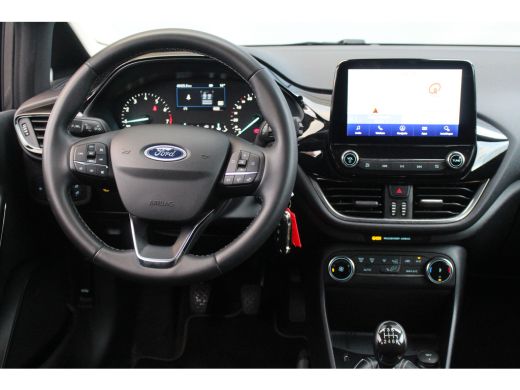 Ford Fiesta 1.0 Titanium | Camera | Navi | PDC V+A | DAB | Cruise | LED | Carplay | Climate | Camera | Navi |... ActivLease financial lease