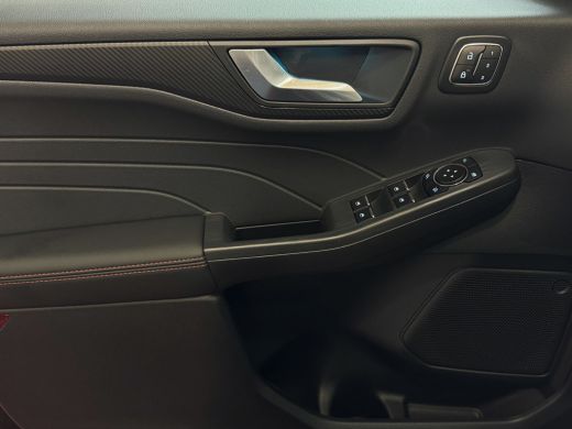 Ford Kuga 2.5 PHEV 243 PK ST-LINE X TREKHAAK B&O 20''LMV SCHUIFDAK ELEK.STOEL STOEL/STUUR/RUIT VERW. 360.CAM ActivLease financial lease