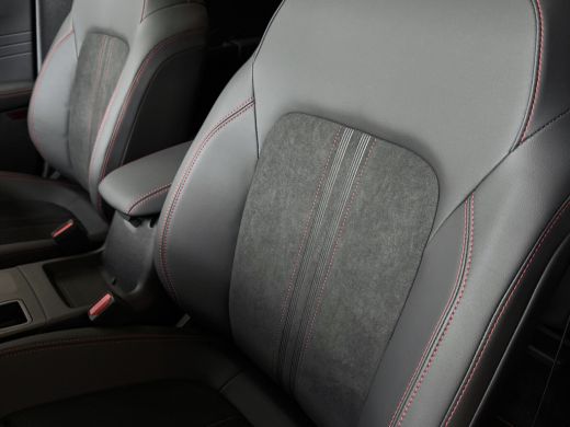 Ford Kuga 2.5 PHEV 243 PK ST-LINE X HAAK SCHUIFDAK B&O ELEK.STOEL STOEL/STUUR/RUIT VERW. 360.CAM ActivLease financial lease