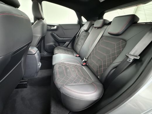 Ford Puma ST-line X 155pk VAN: &euro;33.900,- VOOR: &euro;29.877,- UW EINDEJAARSVOORDEEL: &euro;4.023,- | MHEV BOMVOL!!| W... ActivLease financial lease