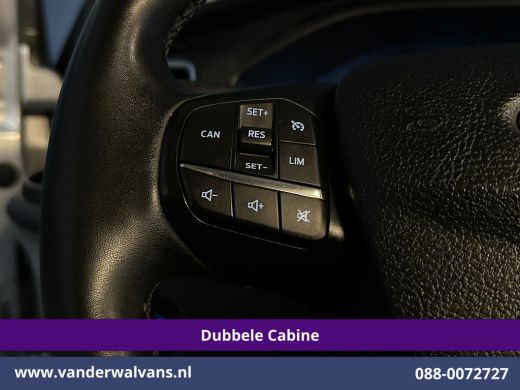 Ford Transit Custom 2.0 TDCI 130pk L2H1 Dubbele Cabine Euro6 Airco | 6-Zits | Navigatie | Apple Carplay | 2530kg Trek... ActivLease financial lease