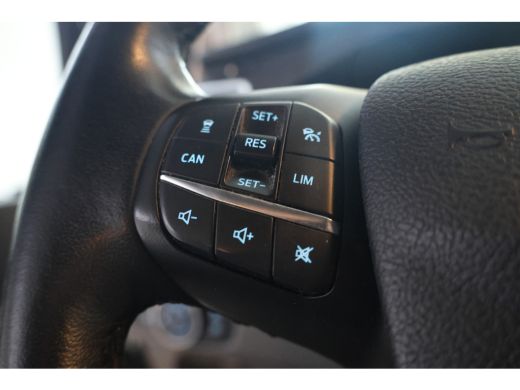 Ford Transit Custom 300 2.0 TDCI L2H1 Limited DC Dubbel cabine, Automaat, Airco. ActivLease financial lease