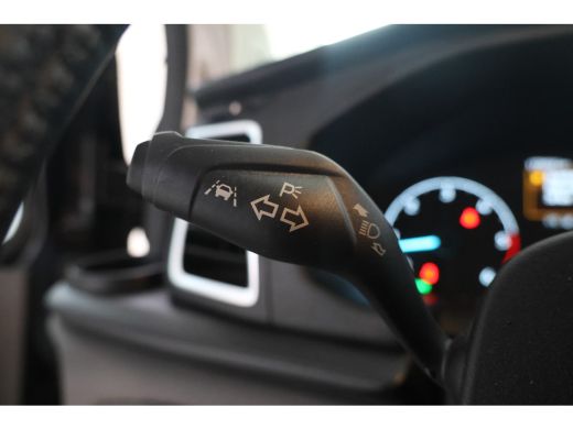 Ford Transit Custom 300 2.0 TDCI L2H1 Limited DC Dubbel cabine, Automaat, Airco. ActivLease financial lease