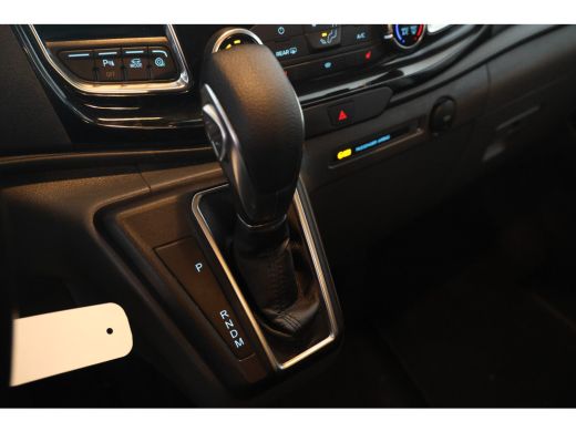 Ford Transit Custom 300 2.0 TDCI L2H1 Limited DC Dubbel cabine, Automaat, Airco. ActivLease financial lease