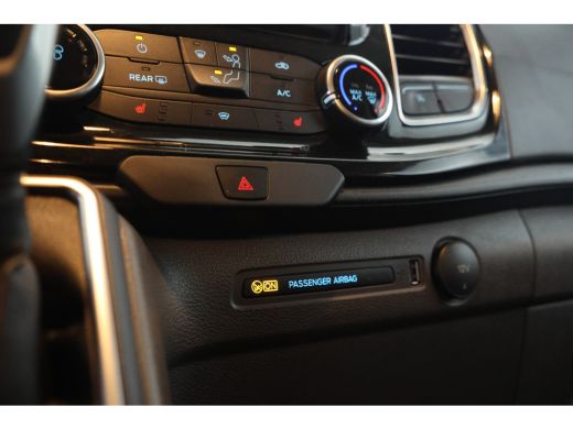 Ford Transit Custom 300 2.0 TDCI L2H1 Limited DC Dubbel cabine, Automaat, Airco. ActivLease financial lease