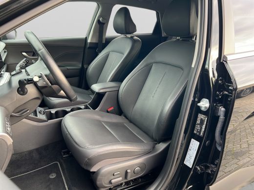 Hyundai Kona 1.6 GDI 141pk HEV Premium | Premium audio | 360 camera | Bestuurdersstoel met geheugen | Adaptive... ActivLease financial lease