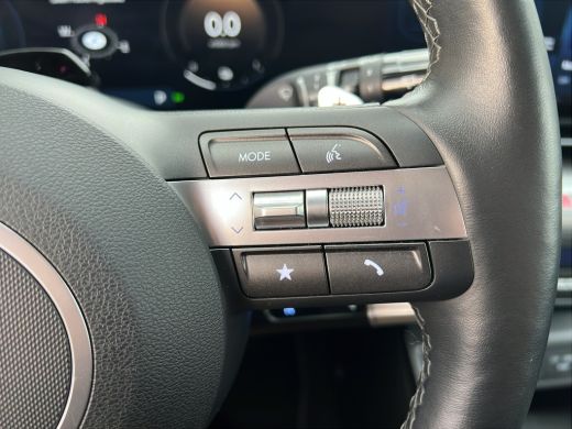 Hyundai Kona 1.6 GDI 141pk HEV Premium | Premium audio | 360 camera | Bestuurdersstoel met geheugen | Adaptive... ActivLease financial lease