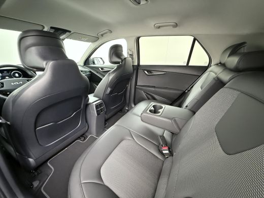 Kia Niro EV AIR 64kWh NIEUWE AUTO! | VOLLEDIGE KIA GARANTIE VAN TOEPASSING ActivLease financial lease
