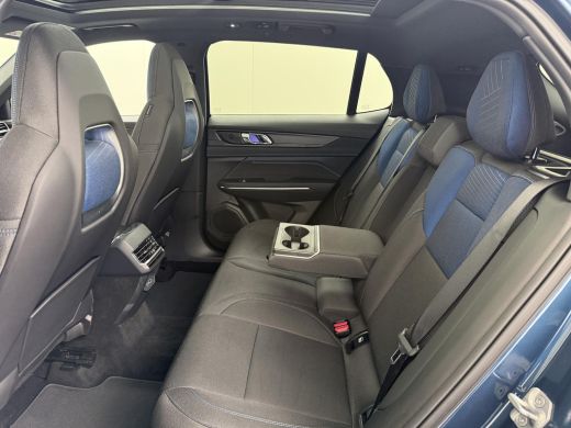 Lynk & Co 01 1.5 31.000KM!!| TOPSTAAT| ZWARTE HEMEL| FULL OPTIONS| PANO| 360 CAM| ELEK. ACHTERKLEP| ActivLease financial lease