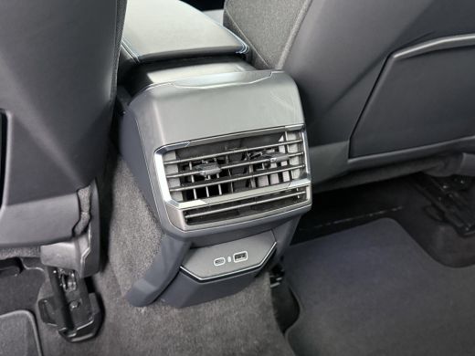 Lynk & Co 01 1.5 31.000KM!!| TOPSTAAT| ZWARTE HEMEL| FULL OPTIONS| PANO| 360 CAM| ELEK. ACHTERKLEP| ActivLease financial lease