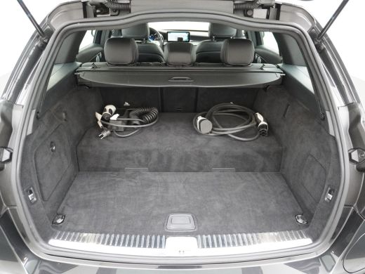 Mercedes-Benz C-Klasse Estate 300 e Advantage Pack AMG VAN: &euro;32.900,- VOOR: &euro;27.877,- UW EINDEJAARSVOORDEEL: &euro;5.023,- | ... ActivLease financial lease