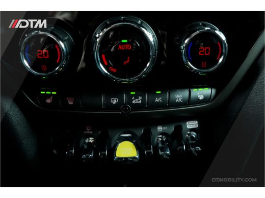 Mini Countryman 2.0 Cooper SE ALL4 Chili | Panoramadak | Sfeerverlichting | Camera ActivLease financial lease