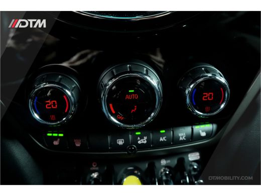 Mini Countryman 2.0 Cooper SE ALL4 Chili | Panoramadak | Sfeerverlichting | Camera ActivLease financial lease