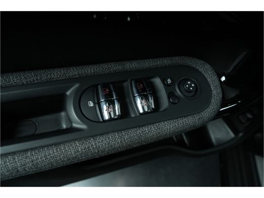 Mini Countryman 2.0 Cooper SE ALL4 Chili | Panoramadak | Sfeerverlichting | Camera ActivLease financial lease