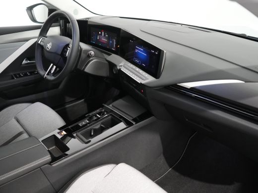 Opel Astra Sports Tourer 1.6 180pk Hybrid Elegance | Achterbank in delen neerklapbaar | Adaptive cruise cont... ActivLease financial lease