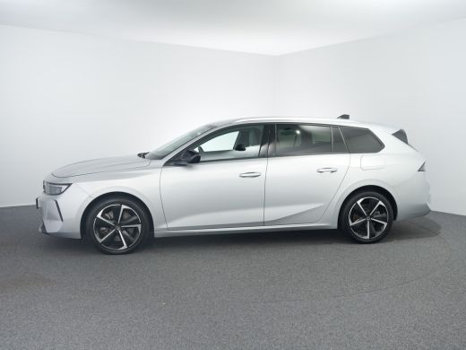 Opel Astra Sports Tourer 1.6 180pk Hybrid Elegance | Achterbank in delen neerklapbaar | Adaptive cruise cont... ActivLease financial lease
