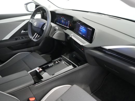 Opel Astra Sports Tourer 1.6 180pk Turbo Hybrid | Airco (automatisch) | Apple Carplay/Android Auto | Autonom... ActivLease financial lease