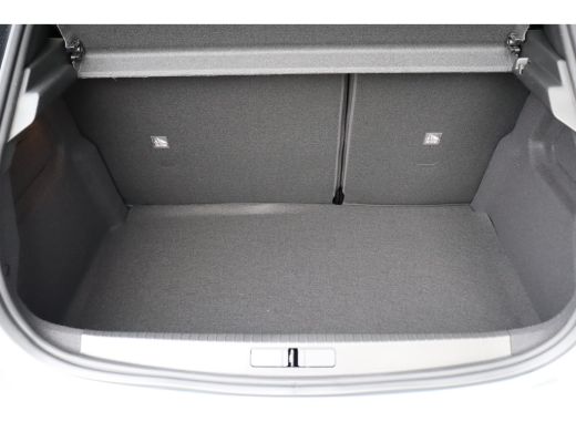 Opel Corsa 1.2 75PK GS / NAVI / LEDER / CLIMA / LED / PDC / 16" LMV / CAMERA /  KEYLESS / 1E EIGENAAR / NIEU... ActivLease financial lease