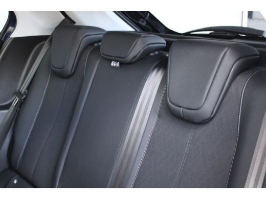 Opel Corsa 1.2 Elegance | Automaat | 17 Inch Lichtmetaal | Apple Carplay | ActivLease financial lease