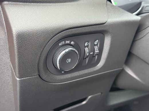 Opel Grandland X 1.6 Turbo Hybrid Business Edition VAN: &euro;27.900,- VOOR: &euro;23.877,- UW EINDEJAARSVOORDEEL: &euro;4.023,- ... ActivLease financial lease