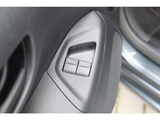 Peugeot 108 1.0 E-VTI 72PK 5-DRS ACTIVE / AIRCO / LED / BLUETOOTH / PACK PREMIUM / 1E EIGENAAR / NIEUWSTAAT !! ActivLease financial lease