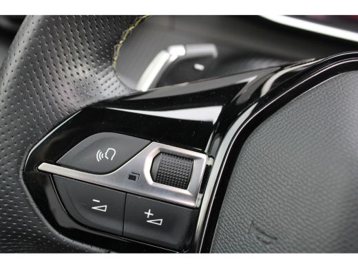 Peugeot 2008 1.2 PureTech GT | Automaat | Navigatie | Camera | Panorama/schuifdak | Full LED | 75.000km | ActivLease financial lease