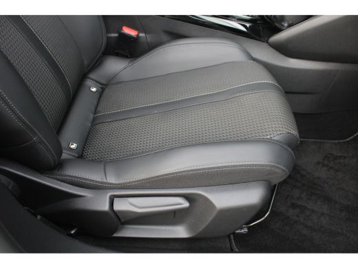 Peugeot 2008 1.2 PureTech GT | Automaat | Navigatie | Camera | Panorama/schuifdak | Full LED | 75.000km | ActivLease financial lease