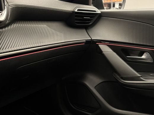 Peugeot 208 1.2 PureTech GT Pack Adaptieve Cruise | Panoramadak! | Automaat | Camera | Trekhaak! | 130PK!! | ... ActivLease financial lease