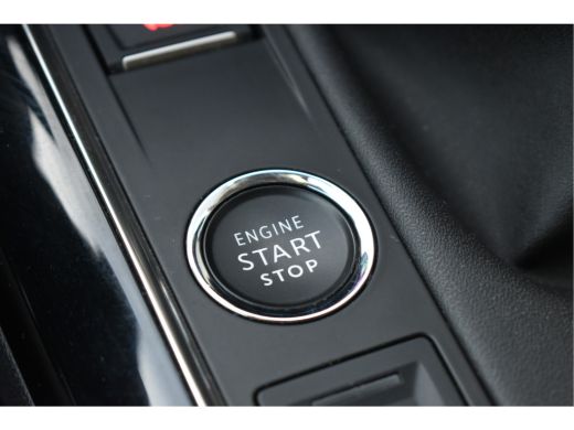 Peugeot 3008 1.2 PureTech Active 130pk | Navigatie by App | Achteruitrijcamera | Climate Control | Parkeersens... ActivLease financial lease