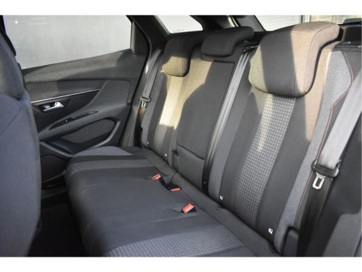 Peugeot 3008 1.2 PureTech Active 130pk | Navigatie by App | Achteruitrijcamera | Climate Control | Parkeersens... ActivLease financial lease