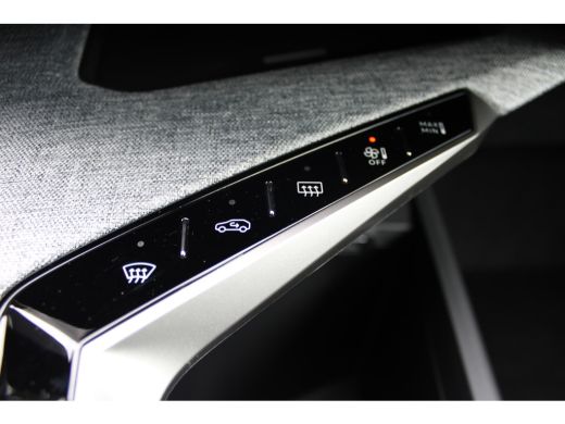 Peugeot 3008 Allure | 19 inch lichtmetalen velgen &laquo; BREDA &raquo;, Orbital Black, glossy finish | 19 inch lichtmetal... ActivLease financial lease