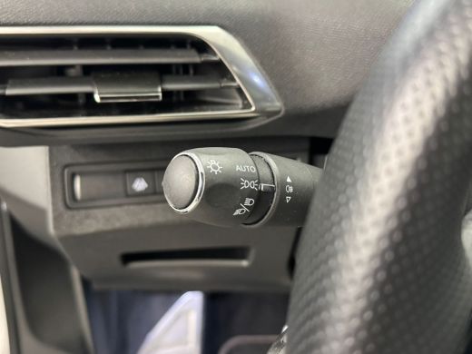 Peugeot 5008 1.2 Hybrid 136 GT | Apple Carplay/Android Auto|telefoonintegratie premium | Cruise control adapti... ActivLease financial lease