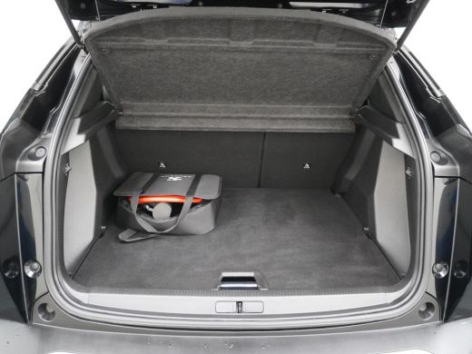 Peugeot e-2008 EV Allure 50 kWh 3 FASE LADEN | RIJKLAARPRIJS INCL. 12MND BOVAG | CAMERA ActivLease financial lease