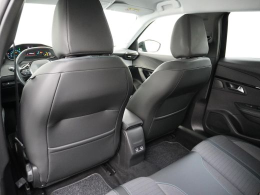 Peugeot e-2008 EV Allure 50 kWh 3 FASE LADEN | RIJKLAARPRIJS INCL. 12MND BOVAG | CAMERA ActivLease financial lease