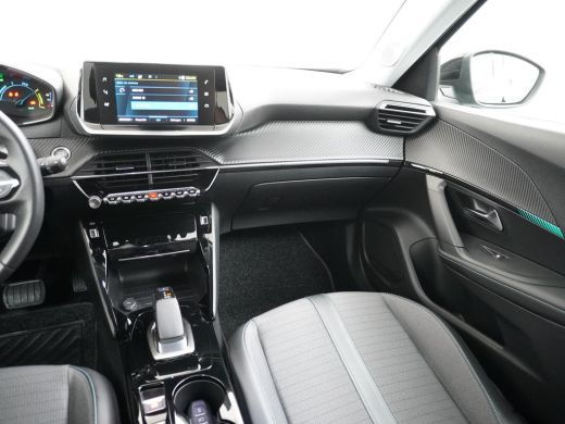 Peugeot e-2008 EV Allure 50 kWh 3 FASE LADEN | RIJKLAARPRIJS INCL. 12MND BOVAG | CAMERA ActivLease financial lease