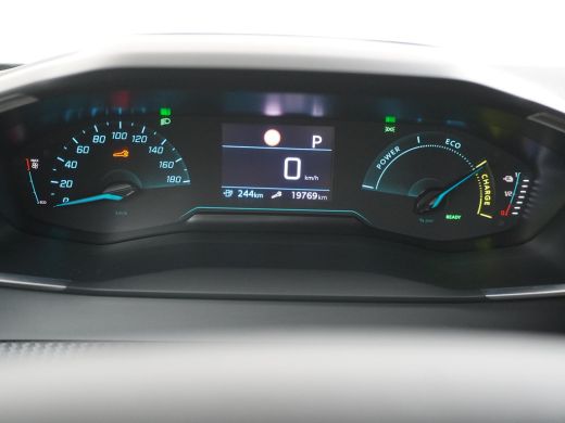 Peugeot e-2008 EV Allure 50 kWh 3 FASE LADEN | RIJKLAARPRIJS INCL. 12MND BOVAG | CAMERA ActivLease financial lease