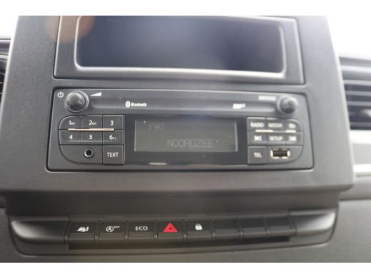 Renault Master 2.3 dCi 165pk Bakwagen met Laadklep ActivLease financial lease