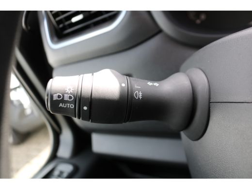 Renault Master 2.3 dCi 165pk Bakwagen met Laadklep ActivLease financial lease