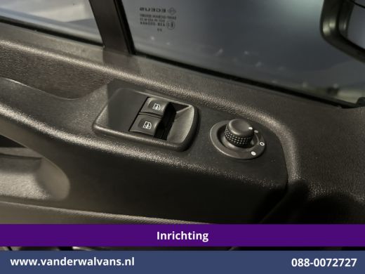Renault Trafic 2.0 dCi 120pk L2H1 Inrichting Euro6 Airco | 2x zijdeur | Imperiaal | LED | Trekhaak | Cruisecontr... ActivLease financial lease