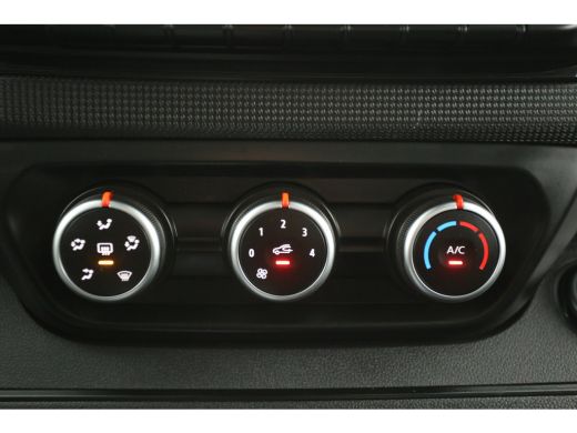 Renault Trafic 2.0 dCi T30 L2H1 | Airco | 3-Zits | Cruise | Carplay | Parkeersens. ActivLease financial lease