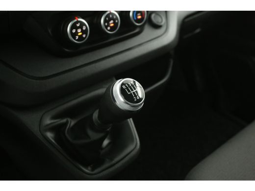 Renault Trafic 2.0 dCi T30 L2H1 | Airco | 3-Zits | Cruise | Carplay | Parkeersens. ActivLease financial lease