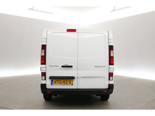 Renault Trafic 2.0 dCi T30 L2H1 | Airco | 3-Zits | Cruise | Carplay | Parkeersens. ActivLease financial lease