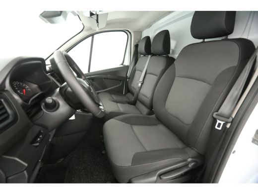 Renault Trafic 2.0 dCi T30 L2H1 | Airco | 3-Zits | Cruise | Carplay | Parkeersens. ActivLease financial lease