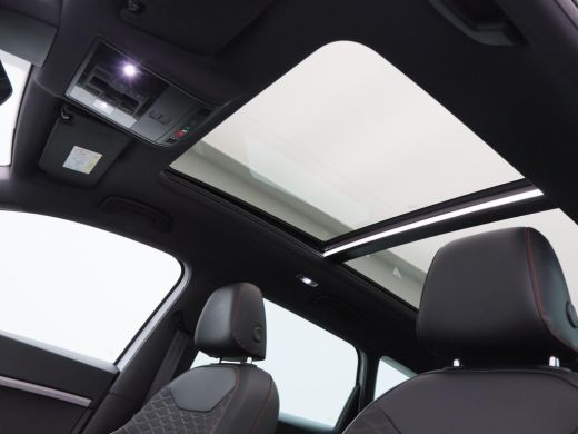 Seat Ateca 1.5 TSi 150 Pk Automaat FR Business Intense | Panoramadak | 19 Inch | Navigatie | Winterpakket | ... ActivLease financial lease