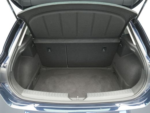 Seat Leon 1.0 eTSI 110 pk DSG Style Business Intense Navigatie Clima Camera Stoelverwarming Parkassist 220 ActivLease financial lease