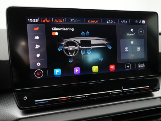 Seat Leon 1.0 eTSI 110 pk DSG Style Business Intense Navigatie Clima Camera Stoelverwarming Parkassist 220 ActivLease financial lease