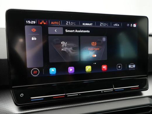 Seat Leon 1.0 eTSI 110 pk DSG Style Business Intense Navigatie Clima Camera Stoelverwarming Parkassist 220 ActivLease financial lease